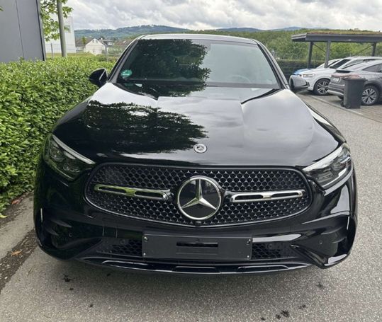 Mercedes-Benz GLC 300 e 4Matic 235 kW image number 2