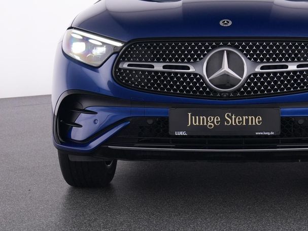 Mercedes-Benz GLC 300 e AMG 230 kW image number 17