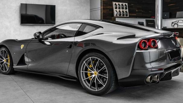 Ferrari 812 Superfast 588 kW image number 6