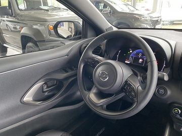 Car image 11