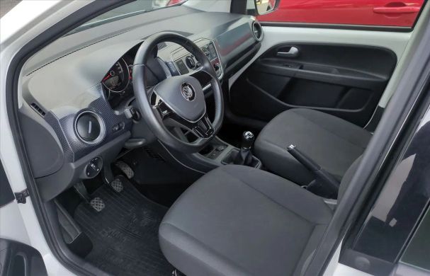 Volkswagen up! 44 kW image number 9