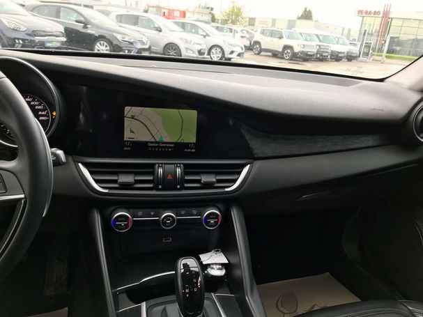 Alfa Romeo Giulia 2.2 118 kW image number 21