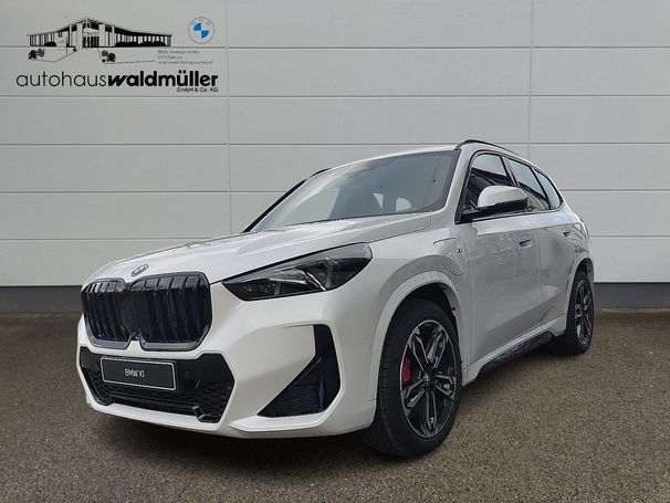 BMW X1 xDrive30e 240 kW image number 1