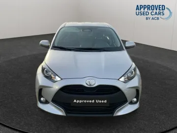 Car image 3