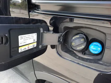 Car image 31
