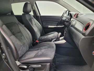 Car image 11