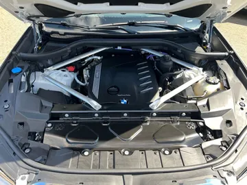 Car image 42