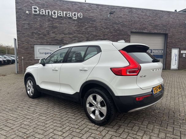 Volvo XC40 T2 Momentum 95 kW image number 7