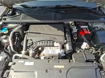 Car image 29