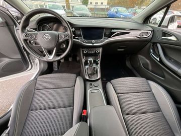 Car image 15