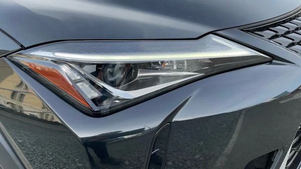 Lexus UX 135 kW image number 27