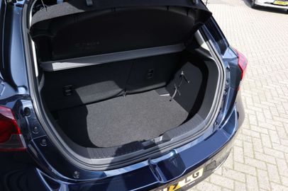 Car image 24