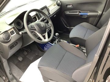 Car image 11