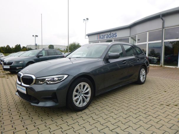 BMW 320i Touring 135 kW image number 1