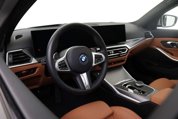 BMW 330 e Touring xDrive 215 kW image number 5