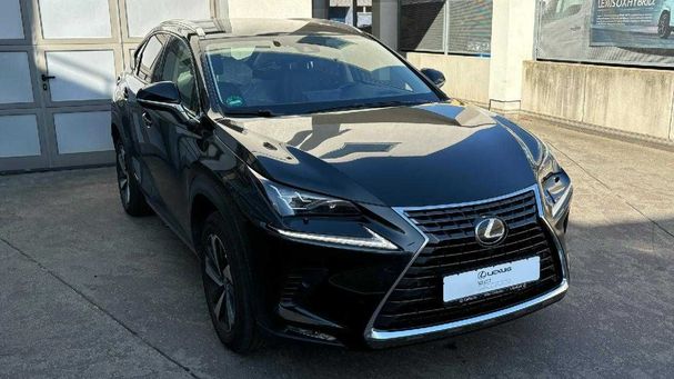 Lexus NX 300 h 145 kW image number 13