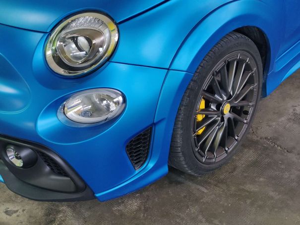 Abarth 595 Competizione 1.4 T-Jet 180 132 kW image number 16