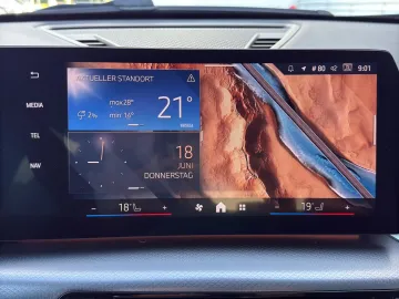 Car image 34