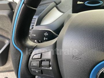 Car image 32