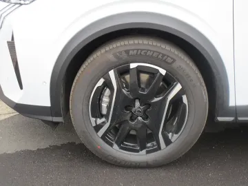 Car image 47