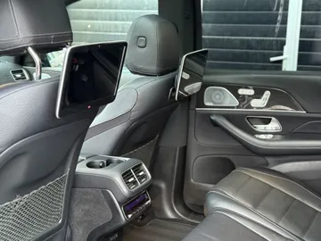 Car image 41