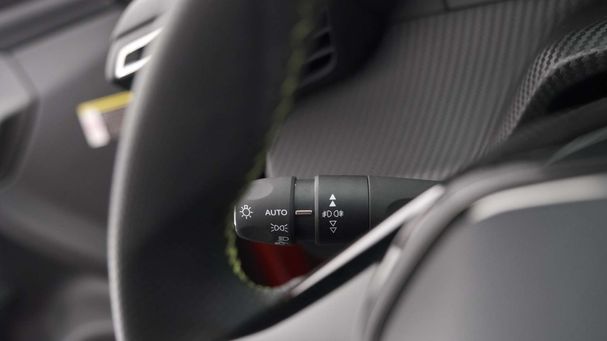 Peugeot 2008 PureTech 130 96 kW image number 28