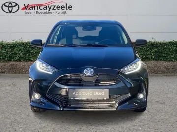 Car image 2