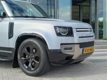 Car image 37