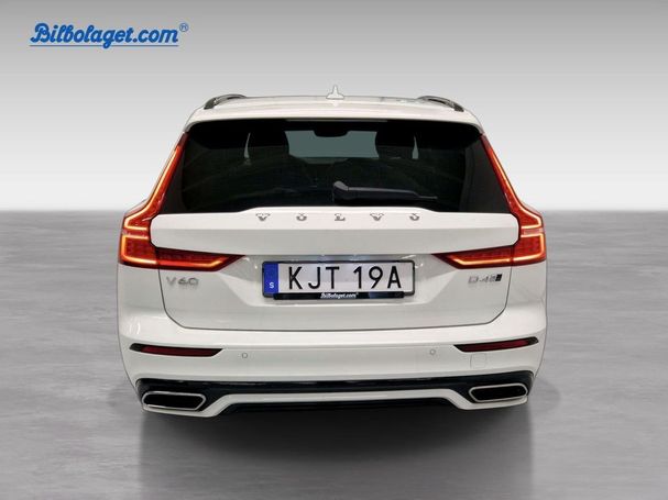 Volvo V60 D4 AWD R-Design 141 kW image number 2