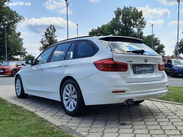 BMW 320d Touring xDrive 140 kW image number 11