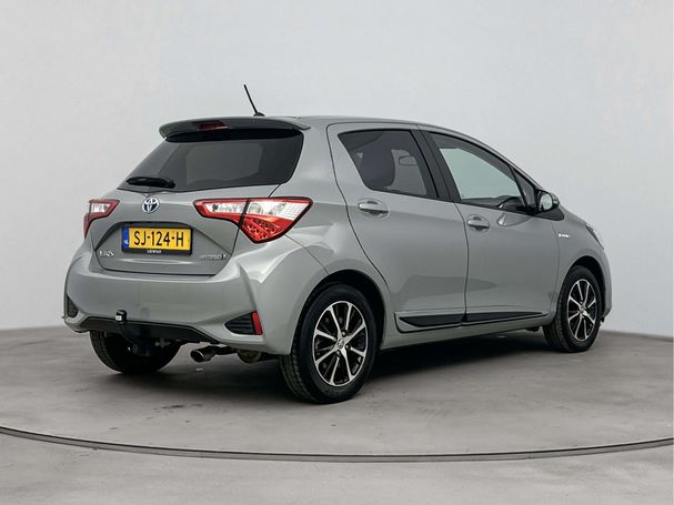 Toyota Yaris 1.5 Hybrid 73 kW image number 2