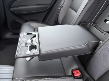 Car image 44