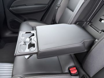 Car image 44