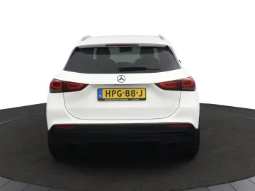 Car image 38