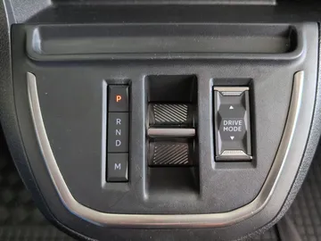 Car image 33