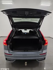 Car image 40