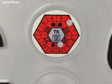 Car image 35