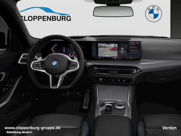 BMW 330i 215 kW image number 4