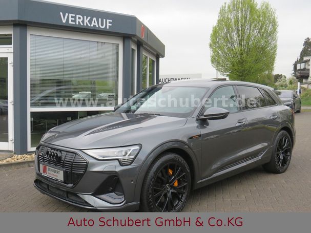 Audi e-tron 55 quattro S-line 300 kW image number 1