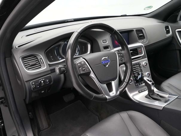 Volvo V60 AWD D5 169 kW image number 16