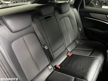 Car image 37