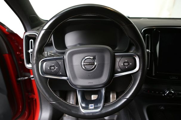 Volvo XC40 D4 AWD R-Design 140 kW image number 14