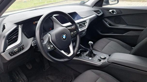 BMW 118d Advantage 110 kW image number 11