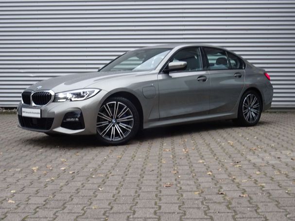 BMW 330 e M Sport 215 kW image number 1