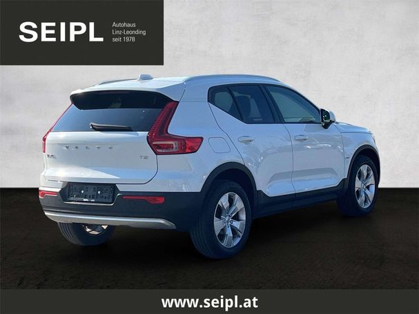 Volvo XC40 T2 Momentum 95 kW image number 5