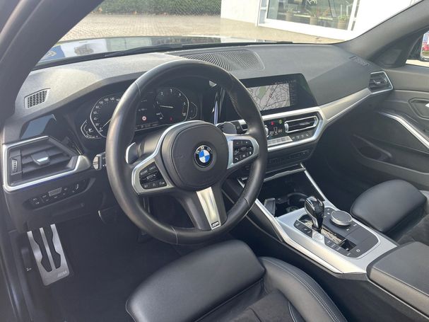 BMW 330d Touring M Sport 195 kW image number 11