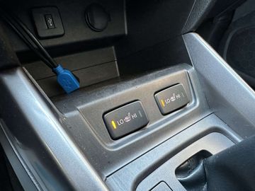 Car image 36