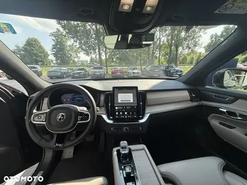 Car image 40