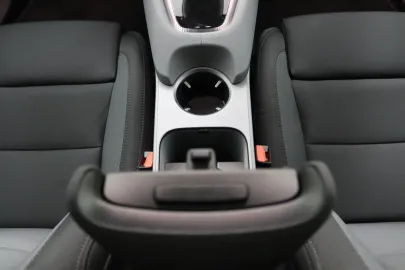 Car image 38