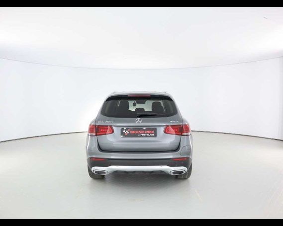 Mercedes-Benz GLC 300 e 4Matic 235 kW image number 3